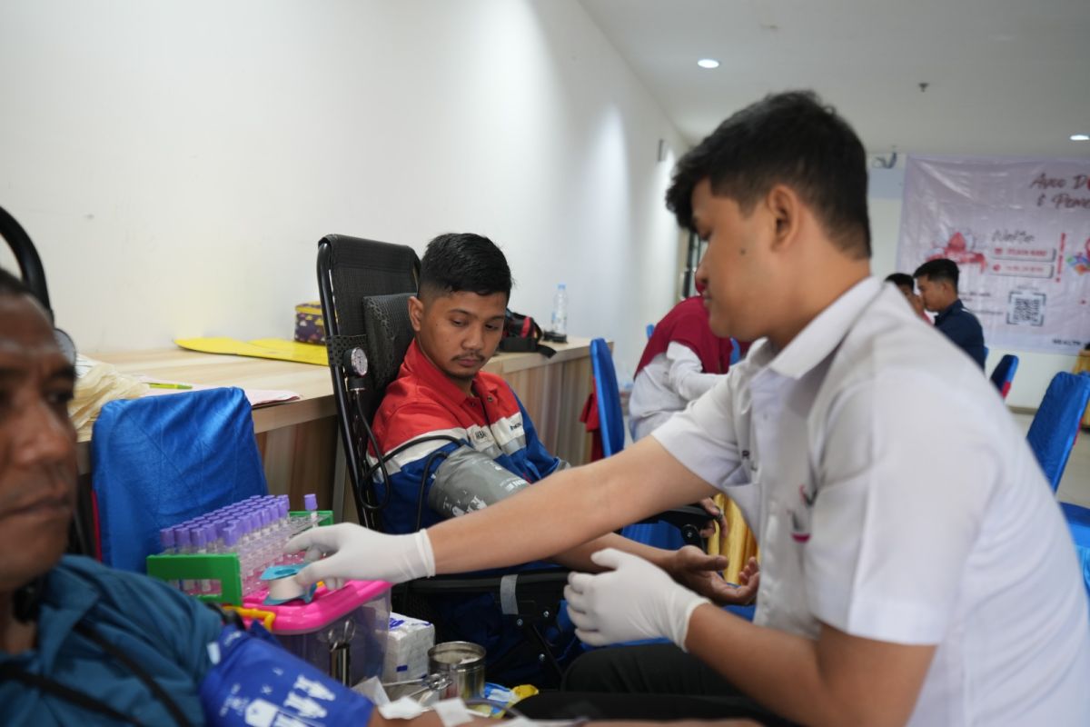 Donor darah sekolah
